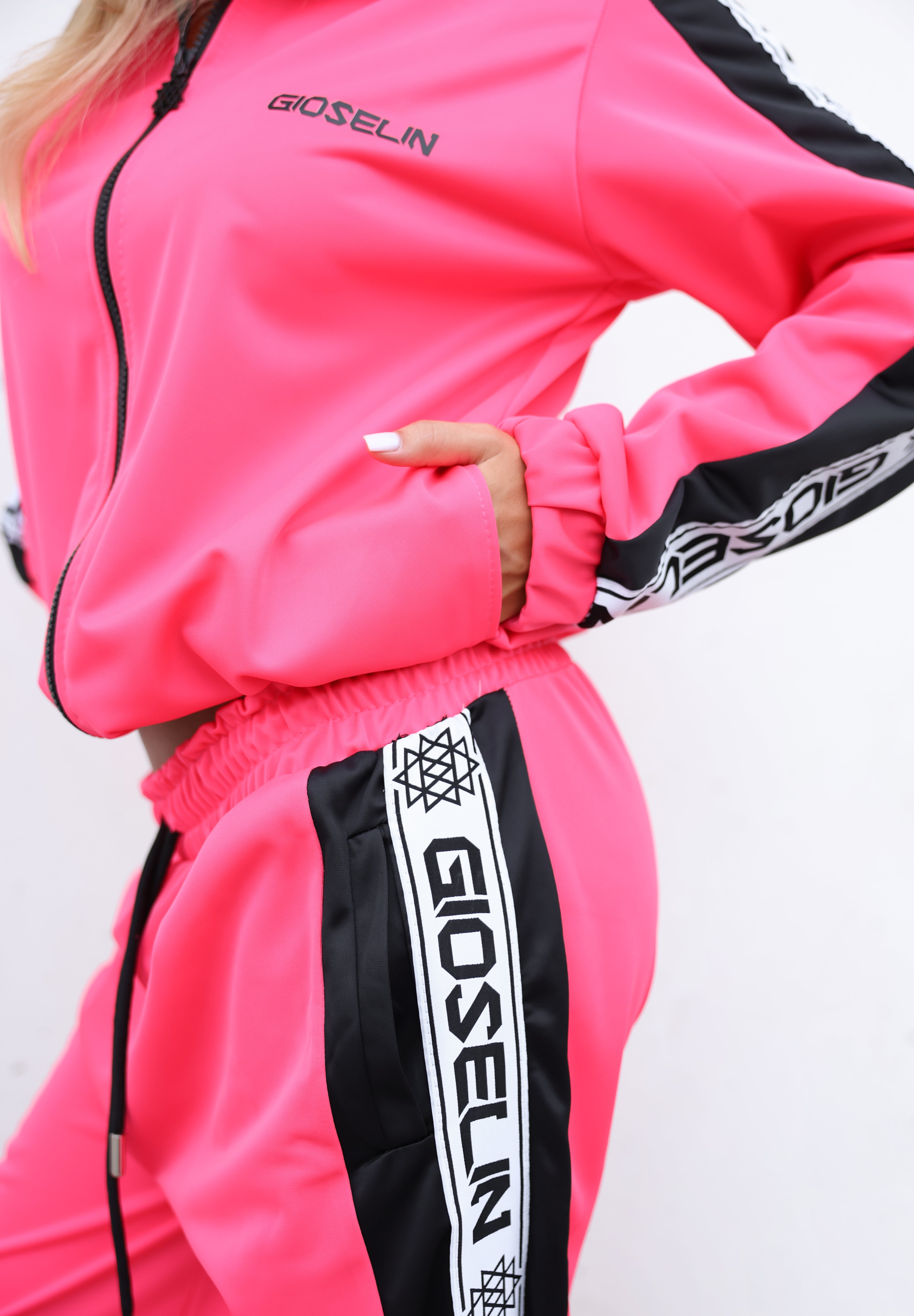 Tuta Essential Pink
