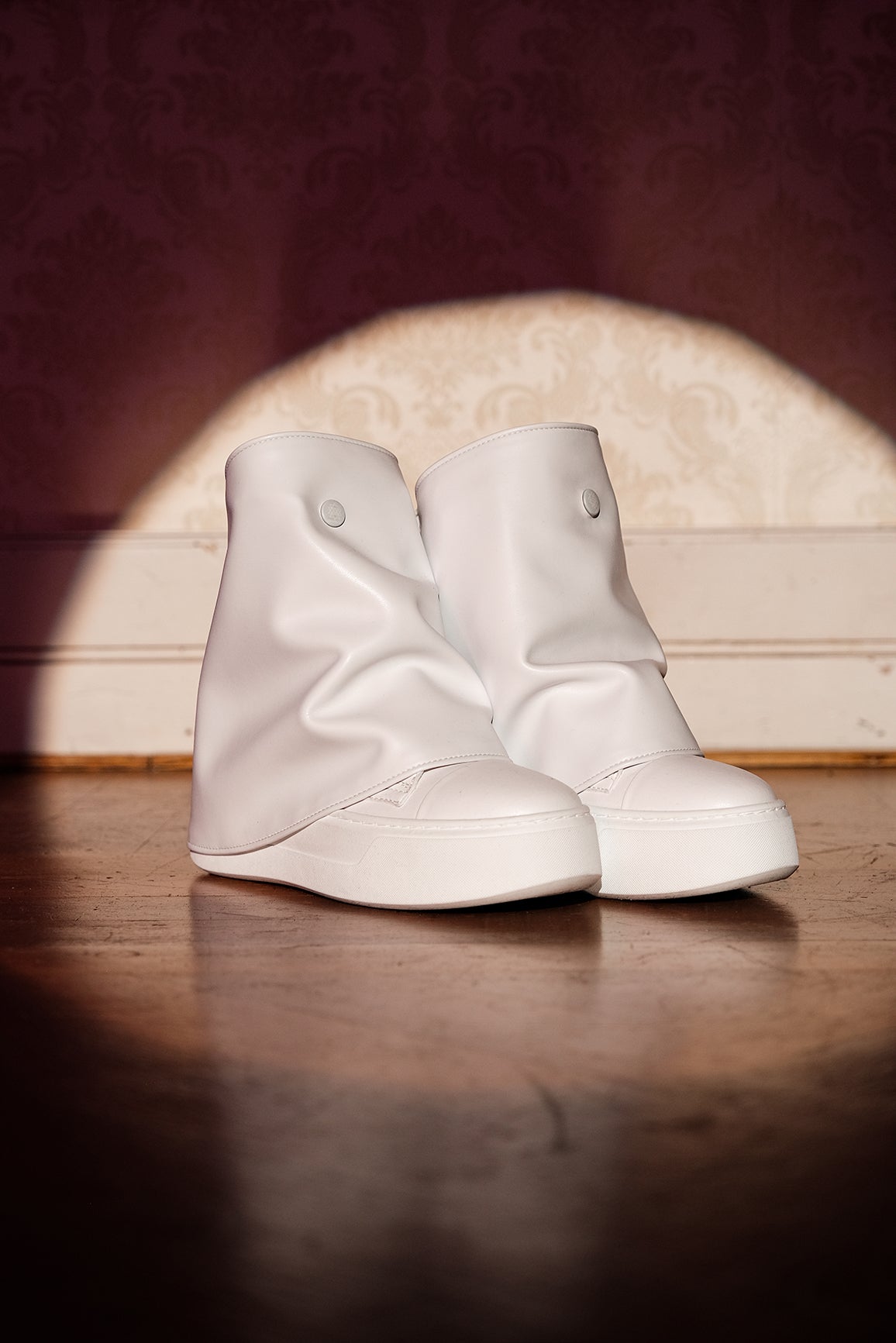 Botte blanche glamour