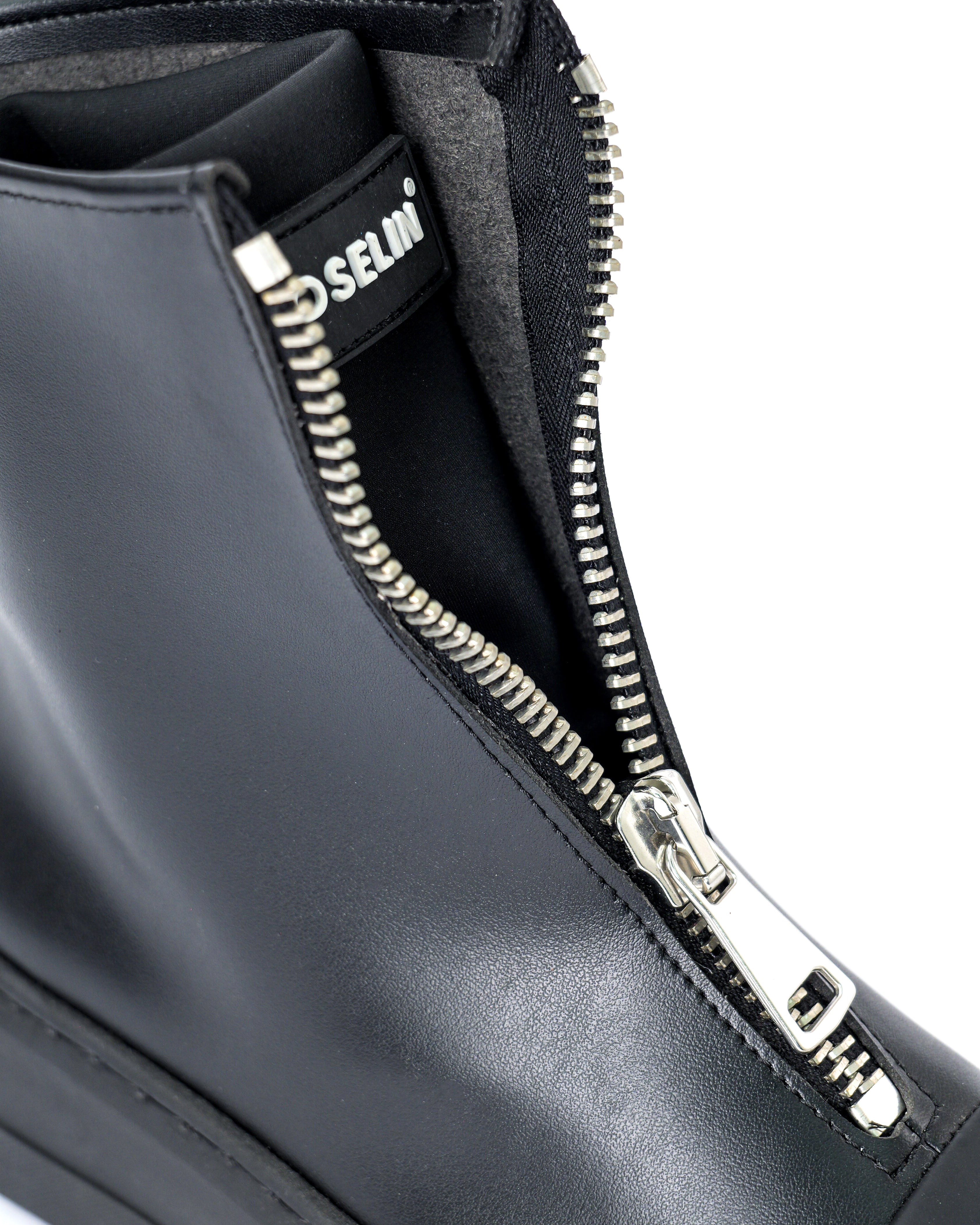 LUMIÈRE - Ligne noire totale