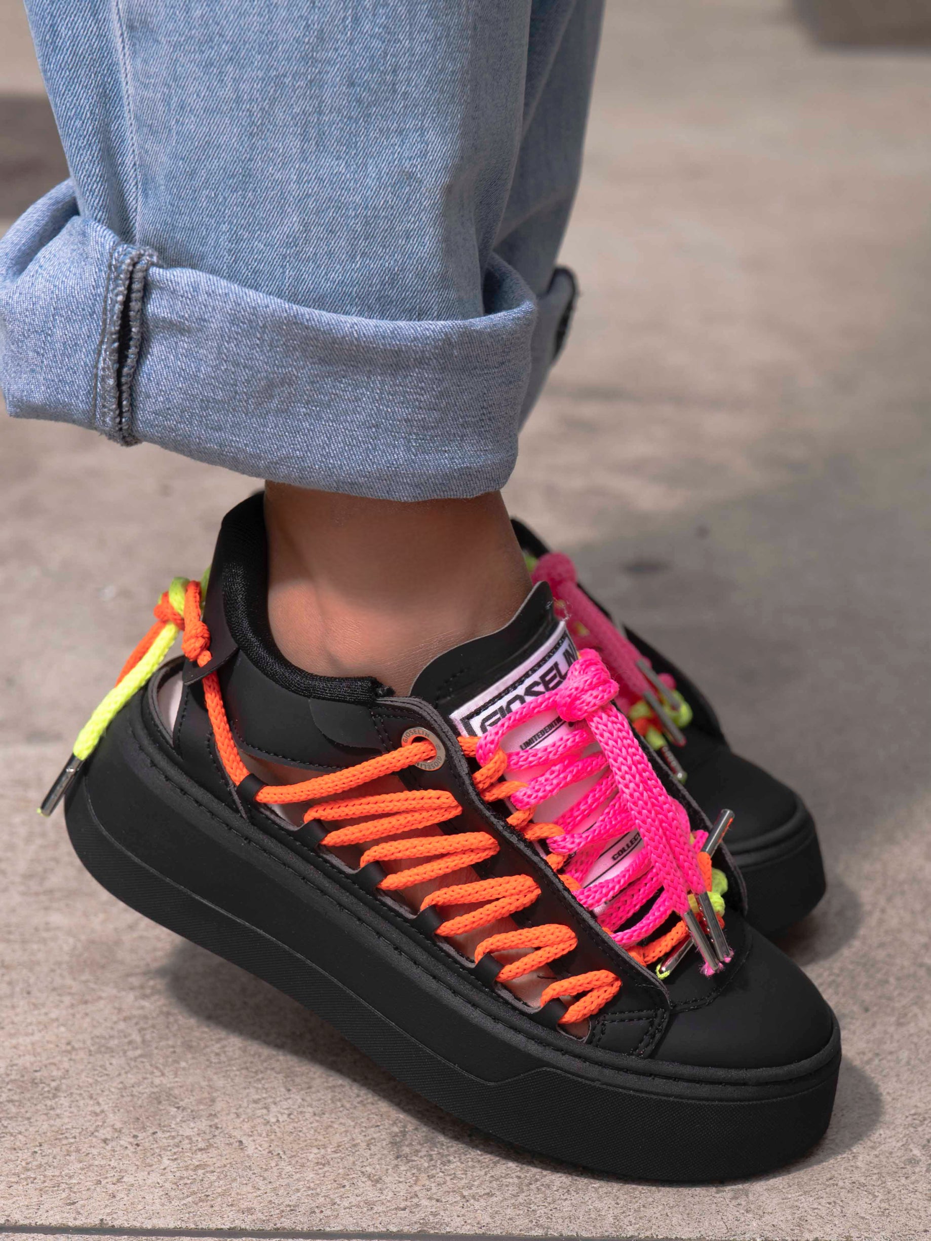 Espace Multicolore Noir