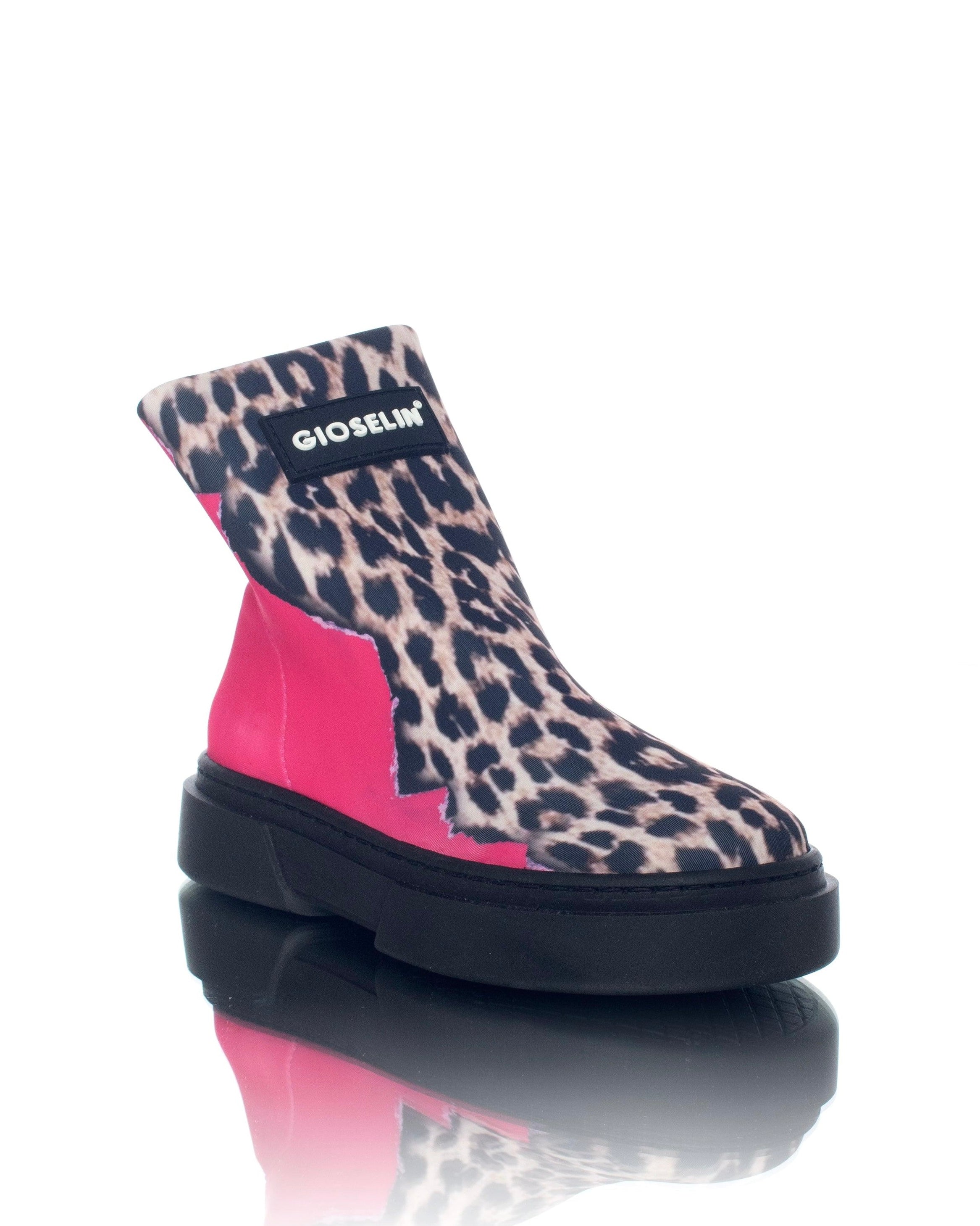 Imprimé animalier rose pâle