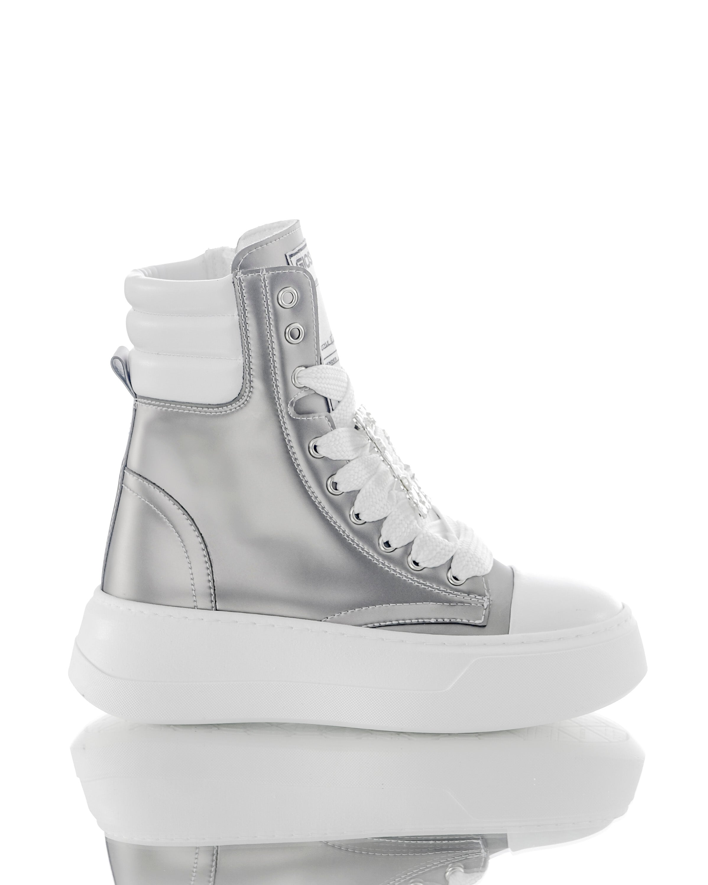 Bijou Nit-up en métal argenté