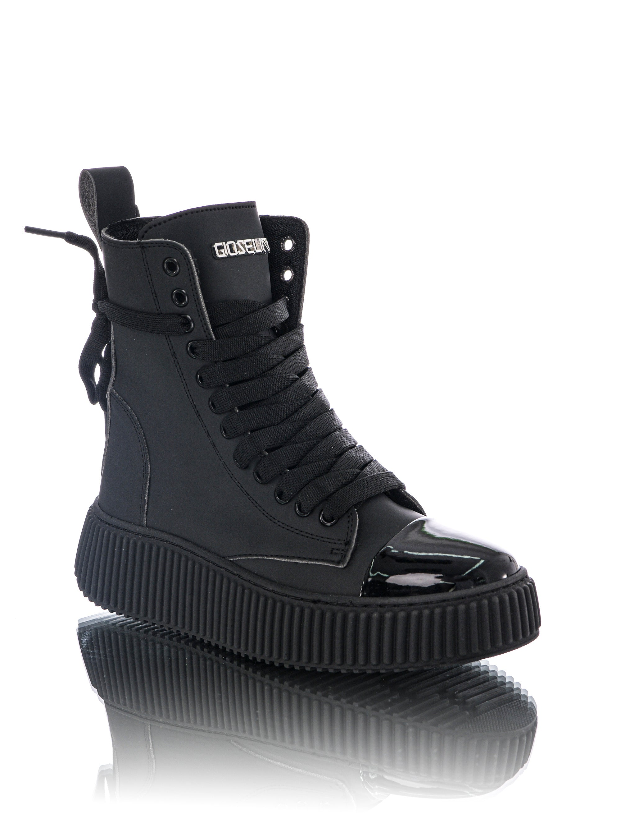 Noir total de niveau supérieur