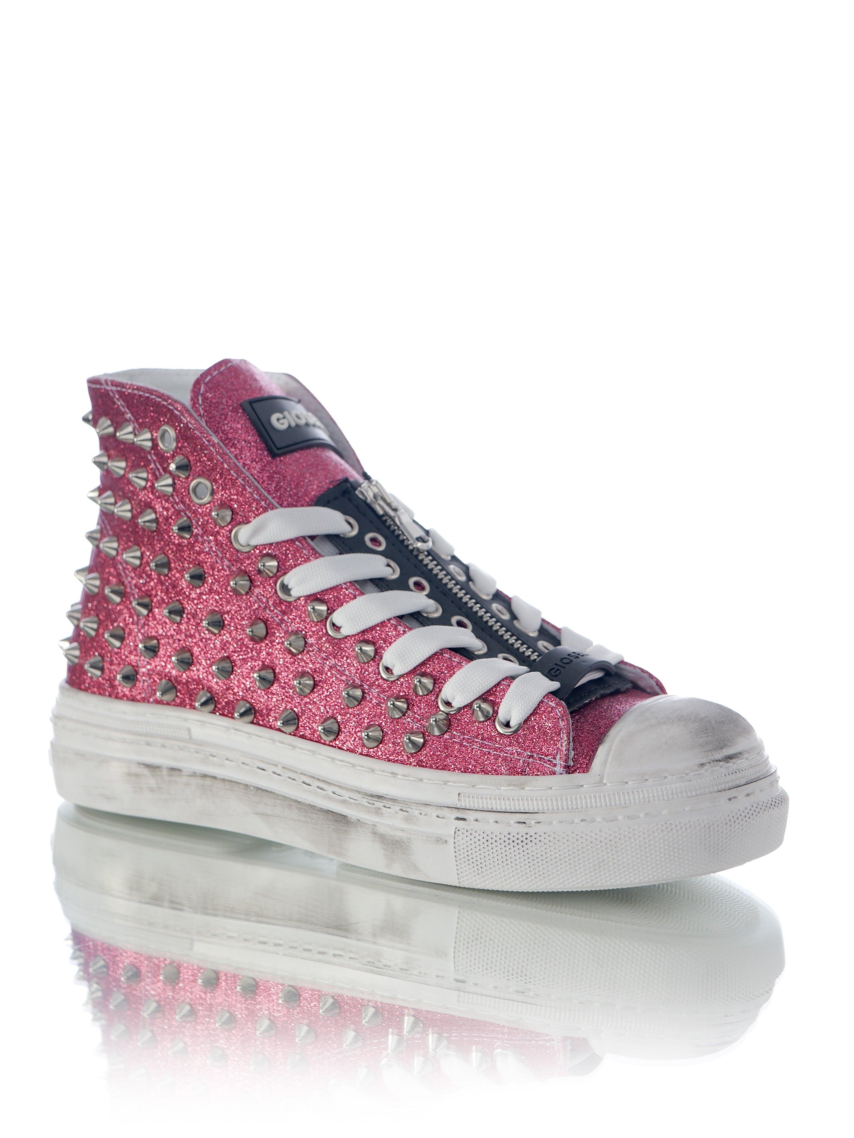 Jouer aux paillettes roses