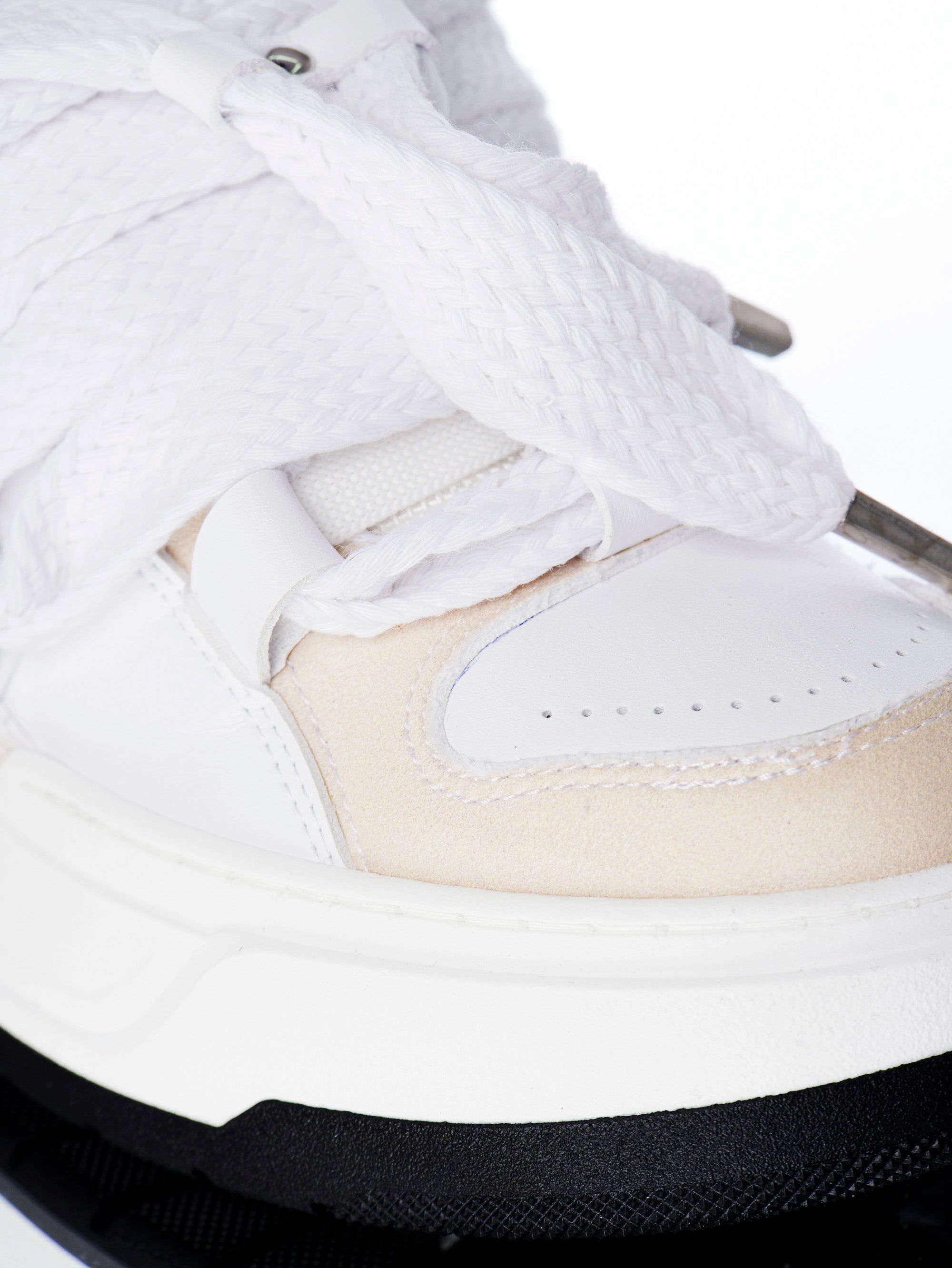 Nouveau Serpent Beige 2025