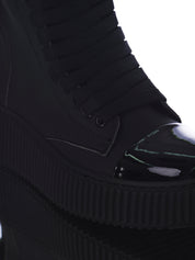 Noir total de niveau supérieur