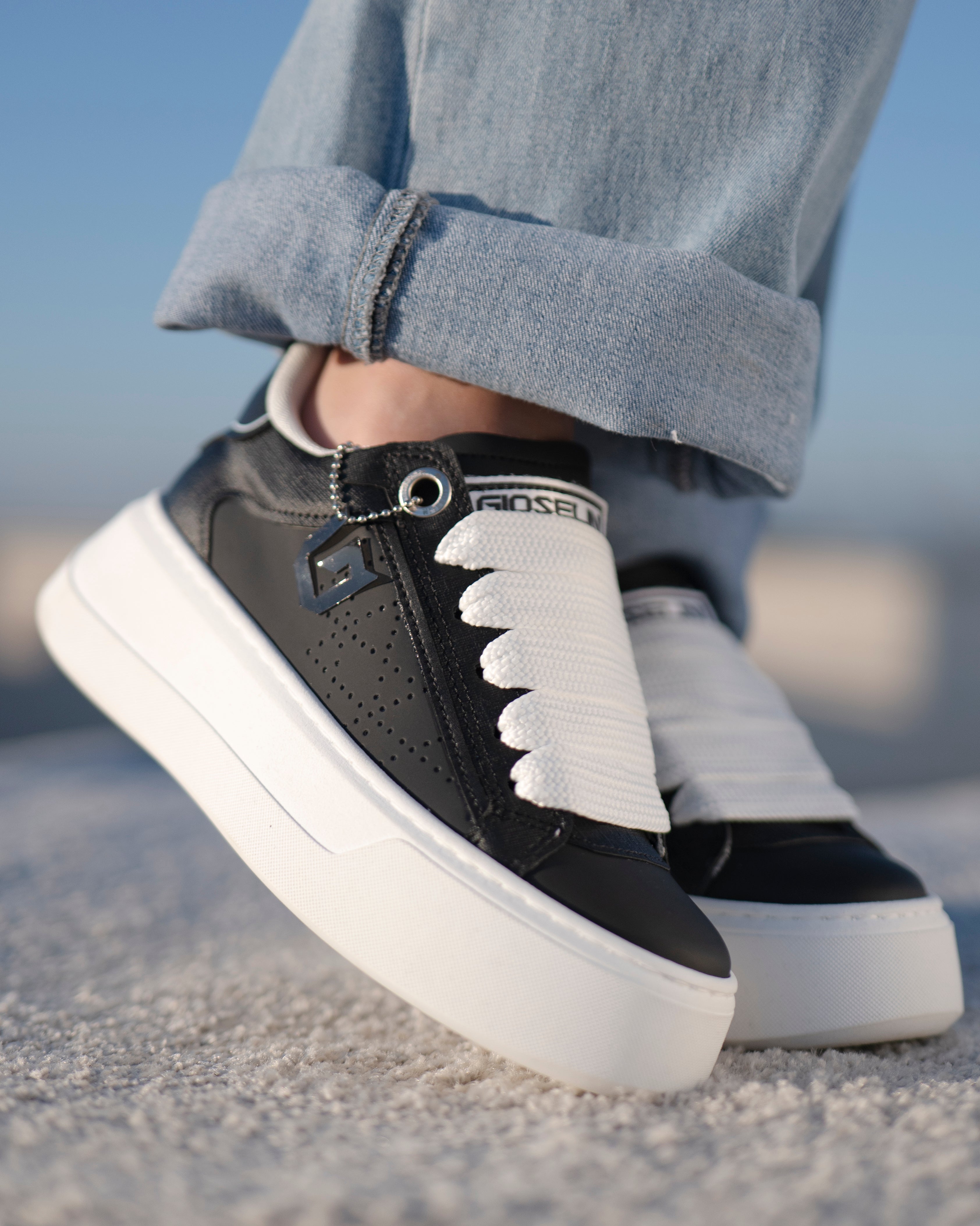 STAR Totalement Noir