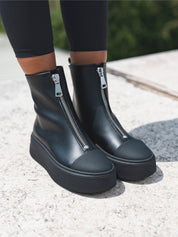 LUMIÈRE - Ligne noire totale