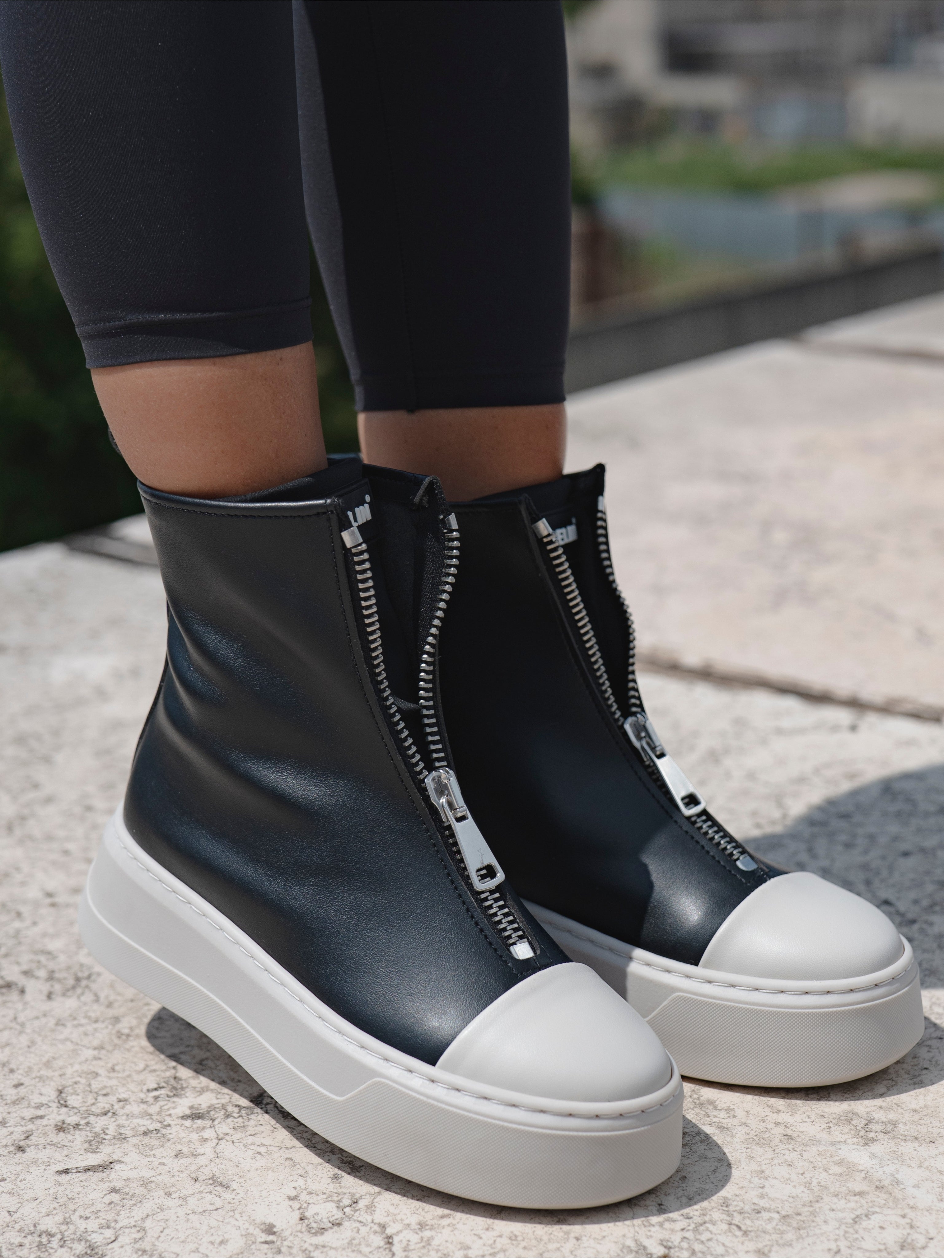 LUMIÈRE - Ligne de sable